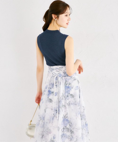 tocco closet(トッコ クローゼット)の「バックレースアップシアーフラワープリントフレアスカート(スカート・レディース・ラベンダー/ピンク・M)」の14枚目の写真