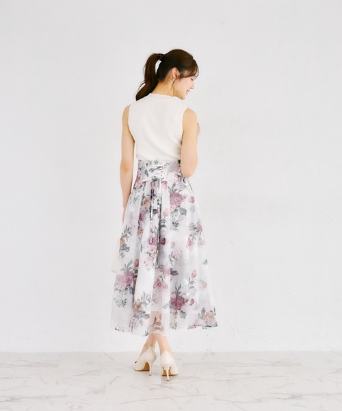 tocco closet(トッコ クローゼット)の「バックレースアップシアーフラワープリントフレアスカート(スカート・レディース・ラベンダー/ピンク・M)」の18枚目の写真