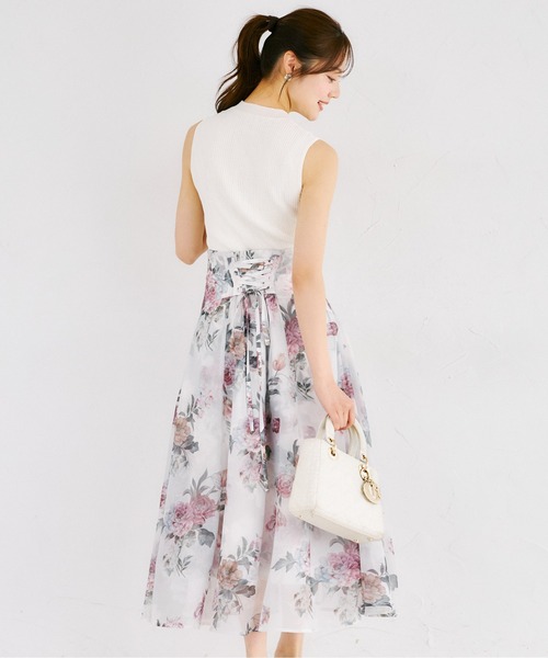 tocco closet(トッコ クローゼット)の「バックレースアップシアーフラワープリントフレアスカート(スカート・レディース・ラベンダー/ピンク・M)」の21枚目の写真
