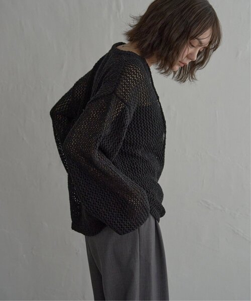 notch.（ノッチ）の「MIXメッシュキーネックプルオーバー（ニット/セーター・レディース・ブラック/アイボリー/グレー・M）」の4枚目の写真