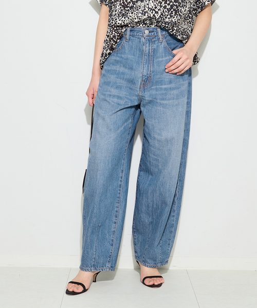 journal standard L'essage(ジャーナルスタンダードレサージュ)の「8ozデニムバルーンパンツ(デニムパンツ・レディース・ネイビー/ブルー・36/38)」の10枚目の写真