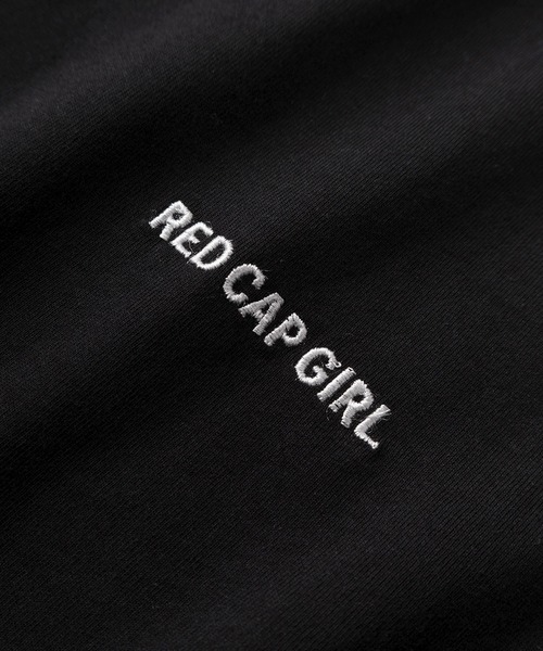 Red Cap Girl(レッドキャプガール)の「【70】【RCG/レッドキャップガール】ワンポイント刺繍 バックプリント クルーネックTシャツ/ユニセックス/レディース/メンズ(Tシャツ/カットソー・メンズ・ブラック系/ブルー系/ブルー系1/ブラック系1/ライトグレー系/ホワイト系/ホワイト系1/ライトグレー系1・M/L)」の16枚目の写真