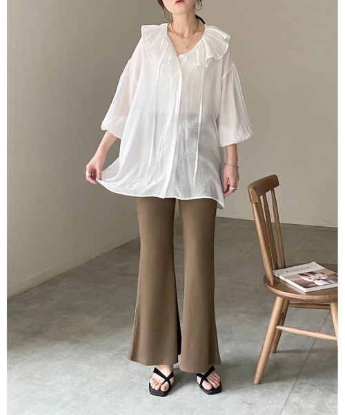 She's Closet(シーズクローゼット)の「長袖 ビッグ襟 Vネック ラッフルカラー シアー フリルブラウス(シャツ/ブラウス・レディース・グレー/ブラック/グレイッシュベージュ/ホワイト・FREE)」の19枚目の写真