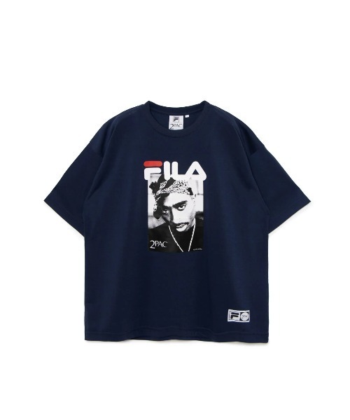 FILA(フィラ)の「S/S PHOTO TEE03 / 2PAC フォトプリントTシャツ(Tシャツ/カットソー・メンズ・ホワイト/ネイビー・S/XL/L/M)」の4枚目の写真