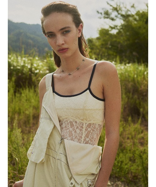 ELCHELE(エルチェレ)の「LACE CAMI BODYSUIT(キャミソール・レディース・ブラック/ベージュ/オフホワイト・38/36)」の12枚目の写真