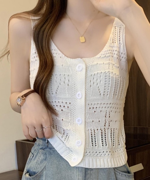 Teem Store(チームストア)の「クロシェニットベスト 夏ニット 前ボタンタンクトップ(ベスト・レディース・アイボリー/ブラック/ホワイト/ベージュ・F)」の5枚目の写真