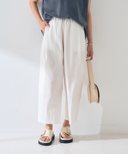 Rouge vif（ルージュヴィフ）の「【ロングセラー】【2026SS新色登場】イージーワイドパンツ/ウエストゴム/クロップド丈（その他パンツ・レディース・ピンク/オフホワイト/ネイビー・40/38/36）」の4枚目の写真