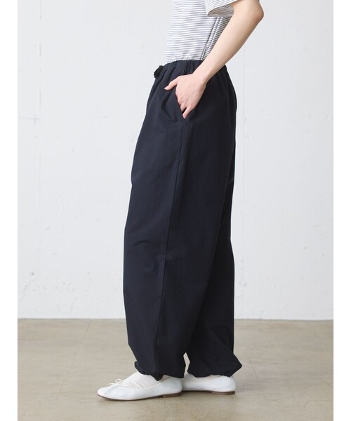 MidiUmi(ミディウミ)の「MidiUmi ドローストリングパンツ(その他パンツ・レディース・カーキ・FREE)」の10枚目の写真