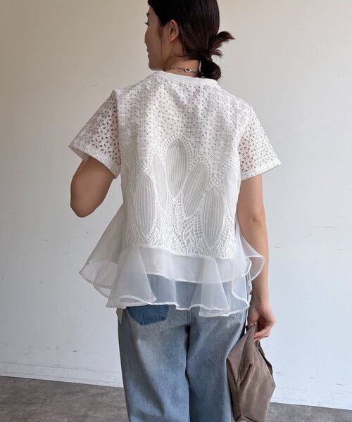 DouDou(ドゥドゥ)の「【WEB限定】レース×オーガンジーフリルプルオーバー(Tシャツ/カットソー・レディース・ブラック/オフホワイト・FREE)」の11枚目の写真