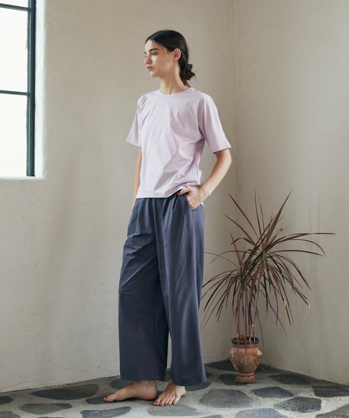 Julier Yoga and Relax(ジュリエヨガアンドリラックス)の「Julier ムーブプライムワイドパンツ(その他パンツ・レディース・ブラック/チャコール・1/0)」の7枚目の写真