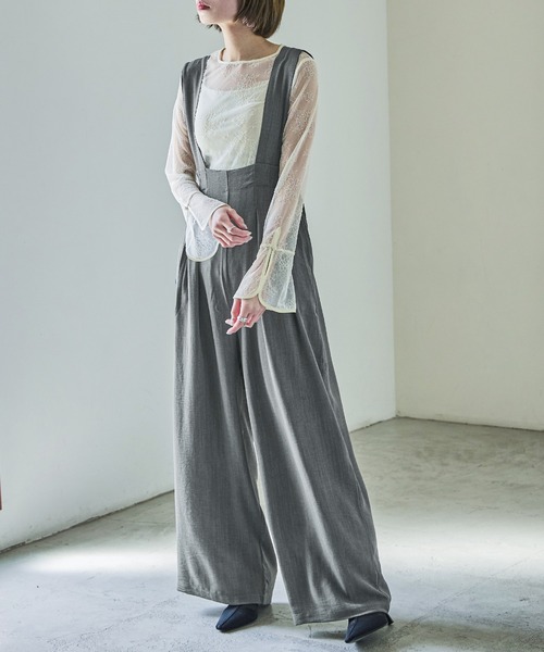 Fashion Letter（ファッションレター）の「タックワイドサロペット スラックス（サロペット/オーバーオール・レディース・ブラック/チャコール・M）」の4枚目の写真