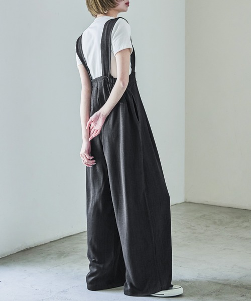 Fashion Letter（ファッションレター）の「タックワイドサロペット スラックス（サロペット/オーバーオール・レディース・ブラック/チャコール・M）」の18枚目の写真