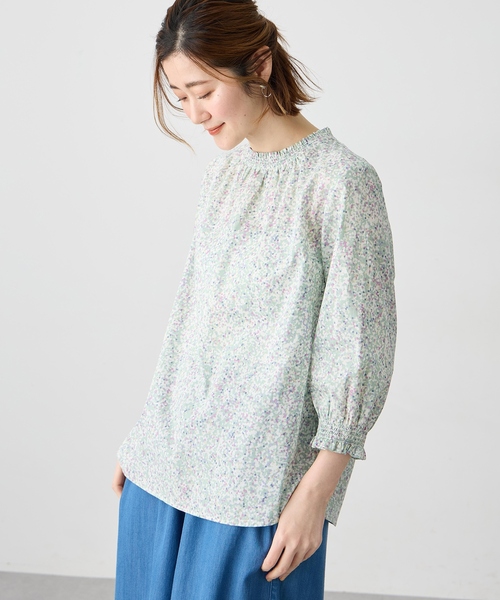 Petit Honfleur(プチオンフルール)の「【Liberty】リバティプリント衿フリルブラウス(シャツ/ブラウス・レディース・ブルー/グリーン/イエロー/ネイビー・9号/11号)」の6枚目の写真