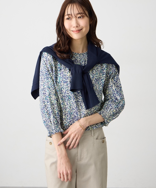 Petit Honfleur(プチオンフルール)の「【Liberty】リバティプリント衿フリルブラウス(シャツ/ブラウス・レディース・ブルー/グリーン/イエロー/ネイビー・9号/11号)」の12枚目の写真