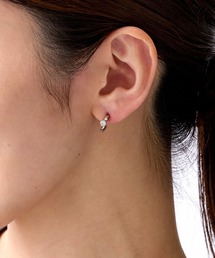 ◆金属アレルギー対応◆◆made in japan◆【痛くない】【落ちにくい】【ストレスフリーな着け心地】ツイストラインキュービックジルコニア　ミニループフィットイヤリング