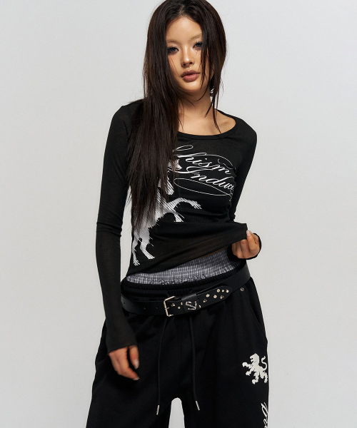 SCHISM INDUCING(スキズムインデューシング)の「HORSE FLARED SLEEVE TOP BLACK(Tシャツ/カットソー・レディース・その他・FREE)」の1枚目の写真