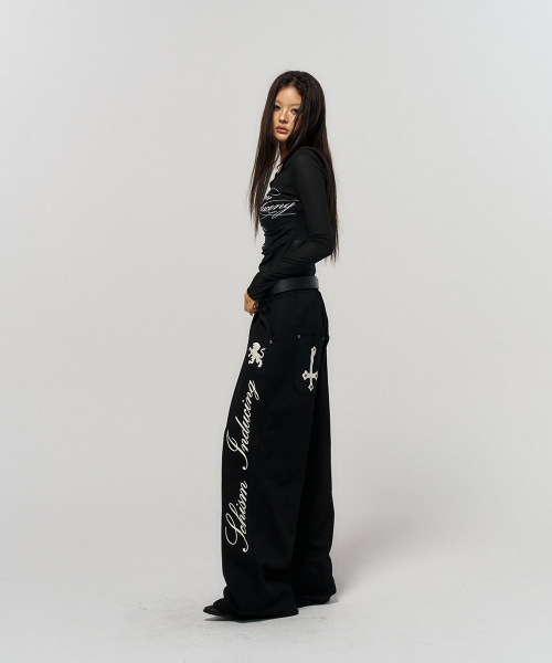 SCHISM INDUCING(スキズムインデューシング)の「HORSE FLARED SLEEVE TOP BLACK(Tシャツ/カットソー・レディース・その他・FREE)」の3枚目の写真