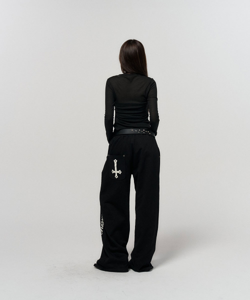 SCHISM INDUCING(スキズムインデューシング)の「HORSE FLARED SLEEVE TOP BLACK(Tシャツ/カットソー・レディース・その他・FREE)」の4枚目の写真