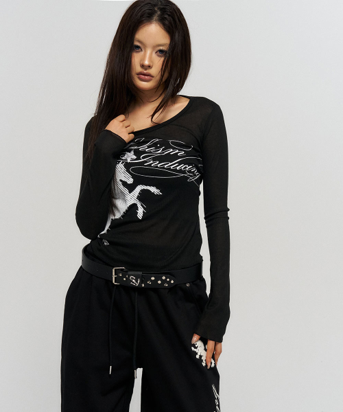 SCHISM INDUCING(スキズムインデューシング)の「HORSE FLARED SLEEVE TOP BLACK(Tシャツ/カットソー・レディース・その他・FREE)」の7枚目の写真