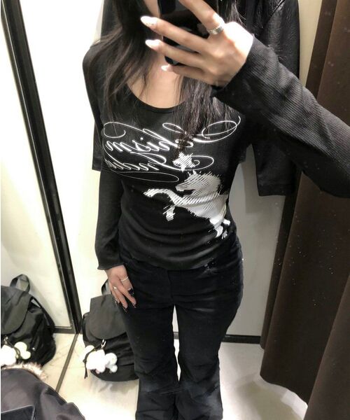 SCHISM INDUCING(スキズムインデューシング)の「HORSE FLARED SLEEVE TOP BLACK(Tシャツ/カットソー・レディース・その他・FREE)」の16枚目の写真