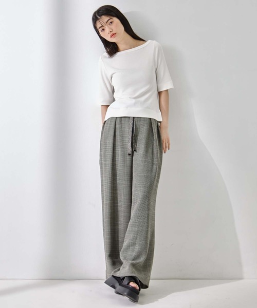 STUDIOUS(ステュディオス)の「【STUDIOUS/ステュディオス】Luxury Cotton Boat Neck Tee/ラグジュアリーコットンボートネックT(Tシャツ/カットソー・レディース・ホワイト/ブラック/ネイビー/レッド・FREE)」の10枚目の写真