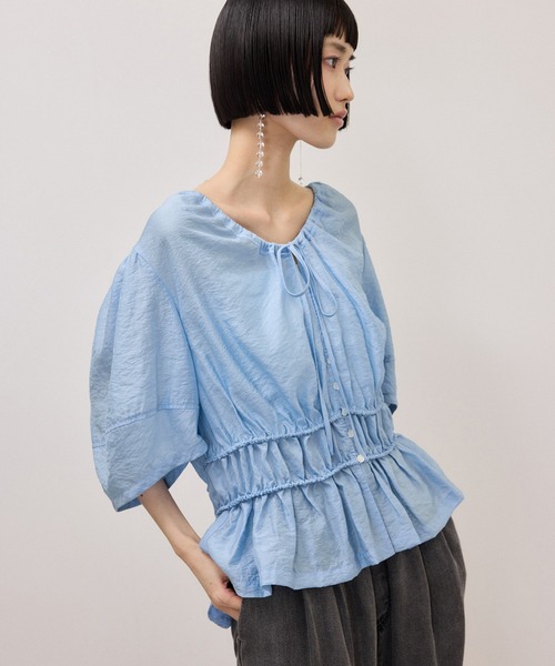 ADAM ET ROPE'（アダムエロペ）の「ウエストギャザーリボンブラウス（シャツ/ブラウス・レディース・ホワイト系その他3/ブラウン系その他2/サックスブルー・FREE）」の12枚目の写真