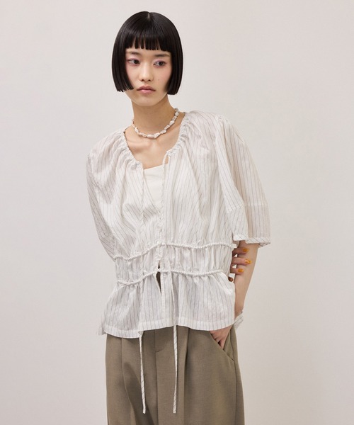ADAM ET ROPE'（アダムエロペ）の「ウエストギャザーリボンブラウス（シャツ/ブラウス・レディース・ホワイト系その他3/ブラウン系その他2/サックスブルー・FREE）」の15枚目の写真