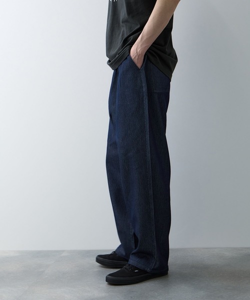 NAVY（ネイビー）の「【NAVY / ネイビー】ブリーズデニム  キャロットパンツ ワイドテーパード UV 接触冷感 軽量（デニムパンツ・メンズ・ライトブルー/ネイビー/ライトグレー・XL/L/M/S）」の4枚目の写真