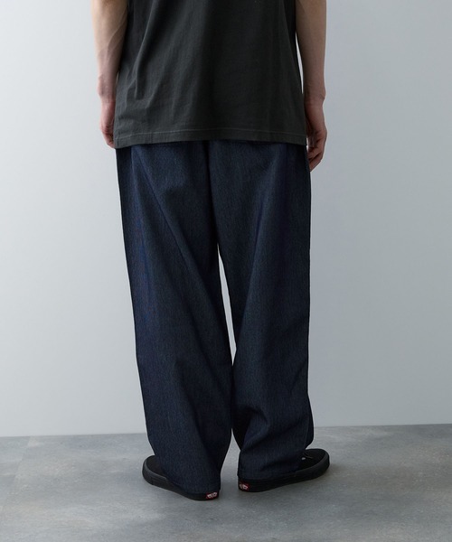 NAVY（ネイビー）の「【NAVY / ネイビー】ブリーズデニム  キャロットパンツ ワイドテーパード UV 接触冷感 軽量（デニムパンツ・メンズ・ライトブルー/ネイビー/ライトグレー・XL/L/M/S）」の5枚目の写真