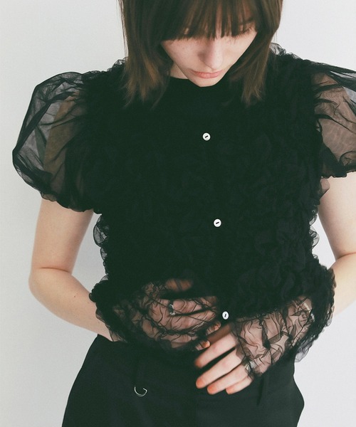 CLANE(クラネ)の「TULLE VEST LAYERED TOPS(Tシャツ/カットソー・レディース・ホワイト/ブラック/ブルー・1/2)」の11枚目の写真