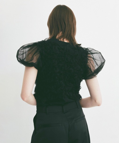 CLANE(クラネ)の「TULLE VEST LAYERED TOPS(Tシャツ/カットソー・レディース・ホワイト/ブラック/ブルー・1/2)」の14枚目の写真