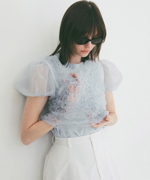 CLANE(クラネ)の「TULLE VEST LAYERED TOPS(Tシャツ/カットソー・レディース・ホワイト/ブラック/ブルー・1/2)」の16枚目の写真