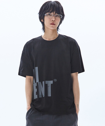 RAIMENT（レイメント）の「ビッグレタリングロゴ半袖Tシャツ_ブラック（Tシャツ/カットソー）」