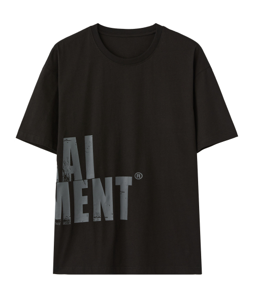 RAIMENT（レイメント）の「ビッグレタリングロゴ半袖Tシャツ_ブラック（Tシャツ/カットソー・メンズ・その他・SMALL/MEDIUM/LARGE）」の3枚目の写真