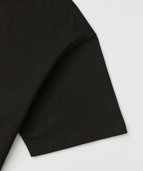 RAIMENT（レイメント）の「ビッグレタリングロゴ半袖Tシャツ_ブラック（Tシャツ/カットソー・メンズ・その他・SMALL/MEDIUM/LARGE）」の6枚目の写真