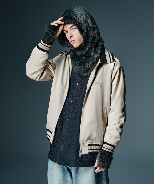 glamb（グラム）の「Fur Arm Cover & Hood Set / ファーアームカバー＆フードセット（アームカバー・メンズ・ブラック/グリーン・FREE）」の3枚目の写真