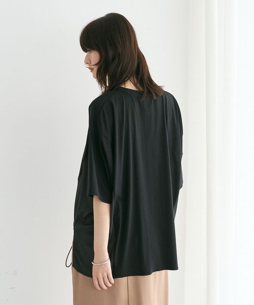 YECCA VECCA(イェッカヴェッカ)の「裾ドロストデザインロゴTee(Tシャツ/カットソー・レディース・ブラック/オフホワイト・FREE)」の15枚目の写真