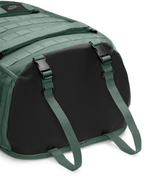 NIKE(ナイキ)の「ナイキ スポーツウェア RPM バックパック (26L) / Nike Sportswear RPM Backpack (26L) FD7544-323 Fir(バックパック/リュック・メンズ・カモフラージュ・ONE SIZE)」の12枚目の写真