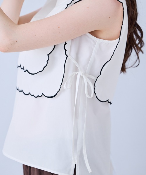 Audie a Muses(オーディアミューズ)の「スカラップ刺繍ダブルカラーブラウス(シャツ/ブラウス・レディース・ブラック/オフホワイト・38/42)」の11枚目の写真