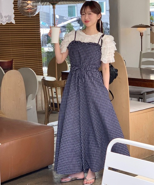 2ly2(トゥーリートゥー)の「ギンガムチェックキャミオールインワン レディース ワイドパンツ サロペット(つなぎ/オールインワン・レディース・アイボリー/ネイビー・FREE)」の9枚目の写真