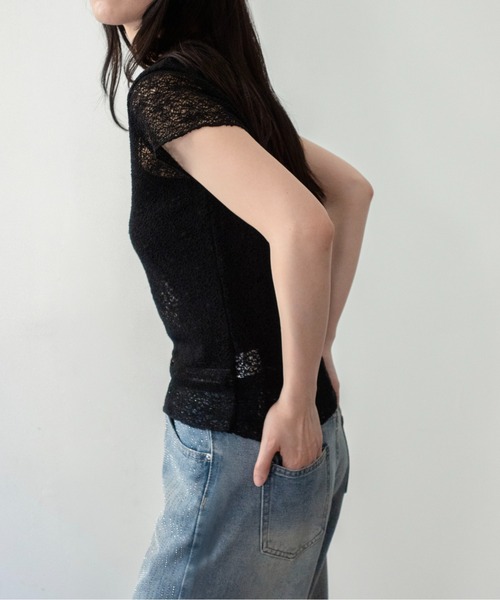 on:nue(オンニュ)の「【on:nue】カラミレース半袖サマーニット(ニット/セーター・レディース・ホワイト/ブラック/ブラウン/ベージュ・FREE)」の6枚目の写真