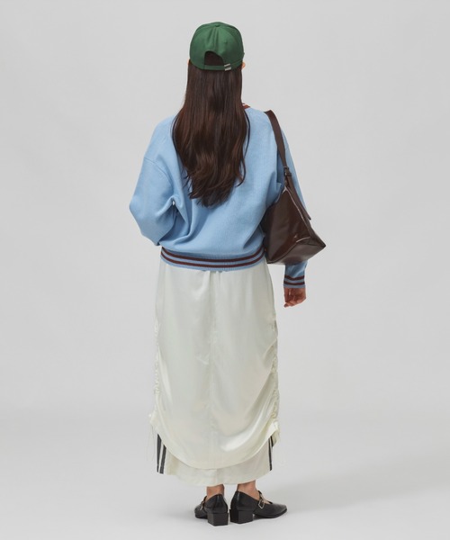 adidas(アディダス)の「【別注】アディダス adidas W LUXFLOW レイヤード サテンスカート 限定コラボ(スカート・レディース・ダークグレー/オフホワイト・L/M/S/XL)」の7枚目の写真