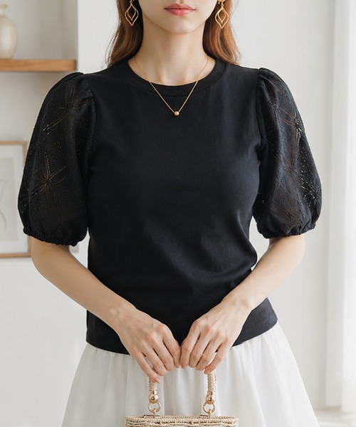 itto...(イット)の「袖レースパフスリーブトップス(Tシャツ/カットソー・レディース・オフホワイト/ブラック・M)」の2枚目の写真