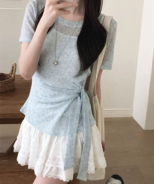 VIVID LADY(ビビッドレディー)の「ウエストリボンニットxキャミソール トップス2点セット(アンサンブル・レディース・グレー/アイボリー/ライトブルー/グリーン・FREE)」の7枚目の写真