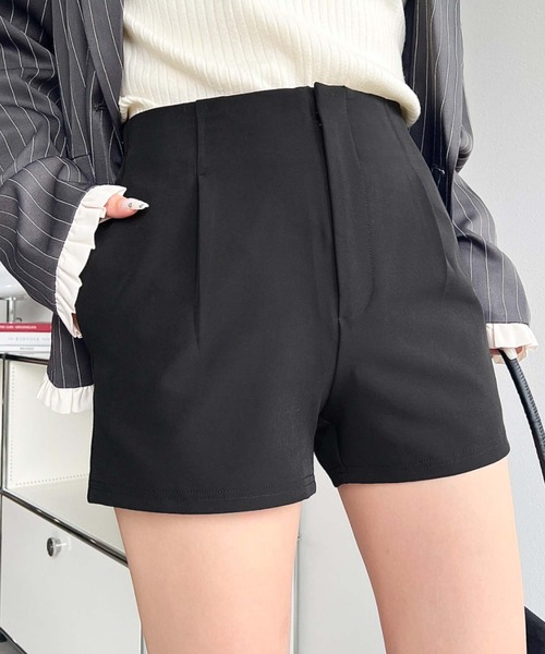 moment+(モーメントプラス)の「フロントタックコンパクトショートパンツ(その他パンツ・レディース・チャコールグレー/ブラウン/アイボリー/ブラック・M)」の12枚目の写真