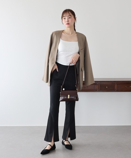 BLUEEAST（ブルーイースト）の「スリムフレアスリットパンツ（その他パンツ・レディース・ホワイト/ブラック/ベージュ・MEDIUM）」の17枚目の写真