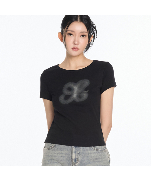 1993STUDIO(1993スタジオ)の「WベーシックスプレイグラフィックTシャツ(2色)(Tシャツ/カットソー・レディース・ホワイト/ブラック・LARGE/MEDIUM/SMALL)」の2枚目の写真
