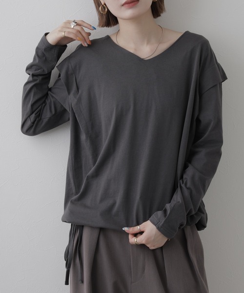 FUNALIVE(ファンアライブ)の「ショルダータックカットソー 長袖(Tシャツ/カットソー・レディース・チャコールグレー/オフホワイト/グレイッシュベージュ/ブラック/カーキ・M~L/LL~3L)」の3枚目の写真