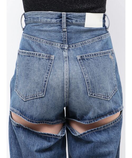 GYDA(ジェイダ)の「ハイウエストBACK OPEN BARREL LEGデニムパンツ(デニムパンツ・レディース・ブルー/インディゴブルー・MEDIUM/SMALL/X-SMALL)」の17枚目の写真