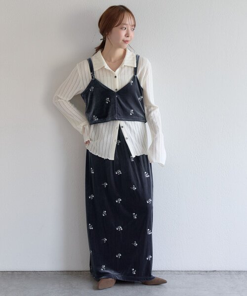 DISCOAT(ディスコート)の「【WEB限定】ベロア刺繍ナロースカート(スカート・レディース・ブラック/チャコールグレー/ブラウン・FREE)」の11枚目の写真